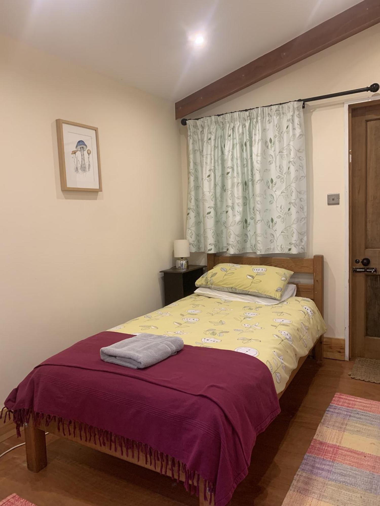 Hotel Ceridwen Glamping, Double Decker Bus And Yurts Llandysul Esterno foto