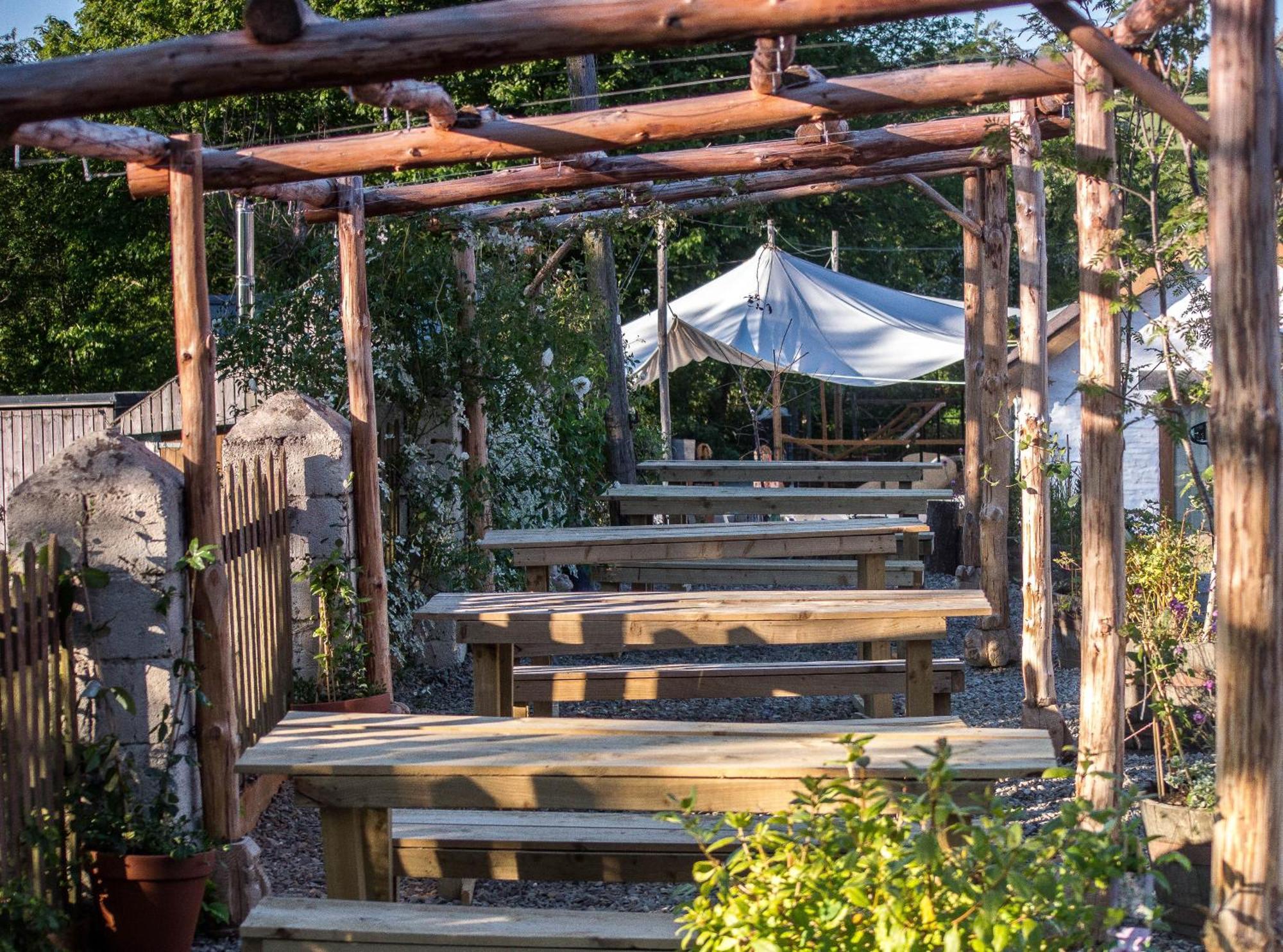 Hotel Ceridwen Glamping, Double Decker Bus And Yurts Llandysul Esterno foto